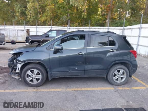 2018 Chevrolet Trax LT с VIN 3GNCJPSB7JL303533, выставлен на аукционе IAAI как лот 43219317 с пробегом 88 803 миль миль и . История ставок и продаж доступна на DreamBid. Изображение 15.