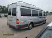 2005 Dodge Sprinter с VIN WD2PD744555732352, выставлен на аукционе Copart как лот 65181804 с пробегом 173 409 миль миль и Списание • Salvage title. История ставок и продаж доступна на DreamBid. Изображение 3.