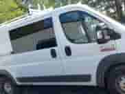 2015 Ram ProMaster Cargo z VIN 3C6TRVAG1FE520713, wystawiony jako IAAI lot #42751678 z przebiegiem 231 167 mil mil oraz . Historia ofert i sprzedaży dostępna na DreamBid. Obrazek 13.