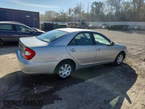 2003 Toyota Camry XLE with VIN 4T1BE32K73U128416, listed as a Copart auction lot 85321045 with Not provided miles and Non repairable. Bid and sale history available at DreamBid. Image 3.