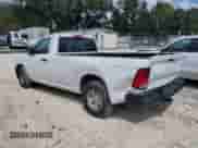 2020 Ram 1500 Tradesman z VIN 3C6JR6DG2LG290088, wystawiony jako Copart lot #80690395 z przebiegiem 155 846 mil mil oraz Czysty tytuł • Clean title. Historia ofert i sprzedaży dostępna na DreamBid. Obrazek 2.