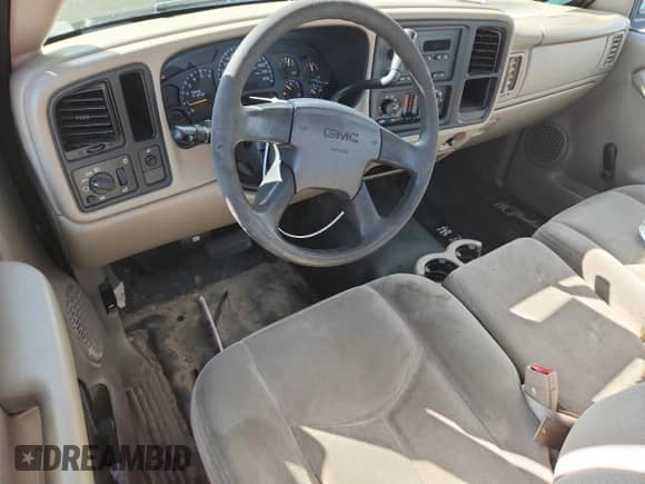2005 GMC Sierra 1500 Work Truck with VIN 1GTEC14X25Z268786, listed as a Copart auction lot 81259355 with 82,352 mi miles and Salvage title. Bid and sale history available at DreamBid. Image 8.