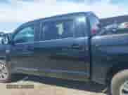 2019 Toyota Tundra SR5 с VIN 5TFAY5F17KX825862, выставлен на аукционе IAAI как лот 42212150 с пробегом 101 117 миль миль и . История ставок и продаж доступна на DreamBid. Изображение 13.