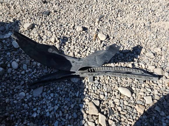 2016 Toyota Prius Two с VIN JTDKBRFU7G3524062, выставлен на аукционе Copart как лот 84296045 с пробегом 124 938 миль миль и Списание • Salvage title. История ставок и продаж доступна на DreamBid. Изображение 12.