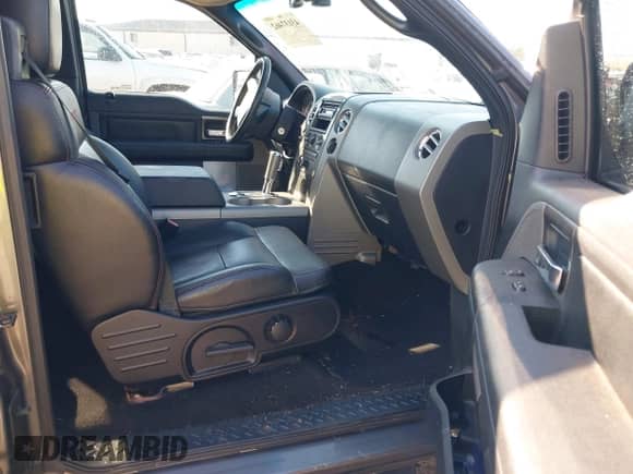 2007 Ford F-150 XL with VIN 1FTPX12V67KB66594, listed as a IAAI auction lot 43137462 with 191,974 mi miles and . Bid and sale history available at DreamBid. Image 5.