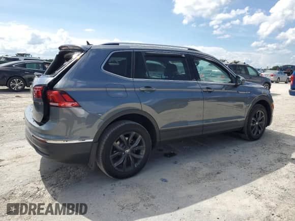2024 Volkswagen Tiguan SE with VIN 3VV3B7AX5RM161323, listed as a Copart auction lot 68331275 with 5,533 mi miles and Salvage title. Bid and sale history available at DreamBid. Image 3.
