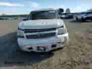 2010 Chevrolet Suburban LTZ с VIN 1GNUCKE03AR279509, выставлен на аукционе Copart как лот 58542045 с пробегом 255 821 миль миль и Списание • Salvage title. История ставок и продаж доступна на DreamBid. Изображение 11.