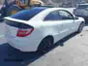 2005 Mercedes-Benz C 230 Kompressor z VIN WDBRN40J75A672808, wystawiony jako IAAI lot #41325952 z przebiegiem 160 471 mil mil oraz . Historia ofert i sprzedaży dostępna na DreamBid. Obrazek 4.