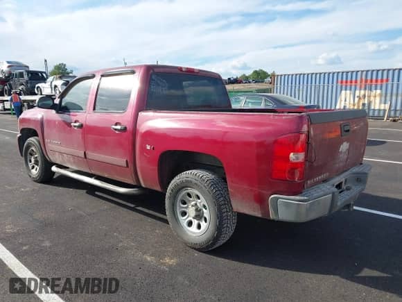 2007 Chevrolet Silverado 1500 1LT с VIN 2GCEC13C171621786, выставлен на аукционе IAAI как лот 43334009 с пробегом 266 050 миль миль и . История ставок и продаж доступна на DreamBid. Изображение 3.