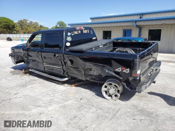 2007 Chevrolet Silverado 1500HD LS z VIN 1GCGK13U27F148042, wystawiony jako Copart lot #78789324 z przebiegiem 211 301 mil mil oraz Szkoda całkowita • Salvage title. Historia ofert i sprzedaży dostępna na DreamBid. Obrazek 2.