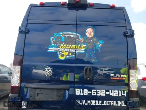 2021 Ram ProMaster Cargo z VIN 3C6LRVDG6ME579216, wystawiony jako IAAI lot #43267596 z przebiegiem 31 117 mil mil oraz . Historia ofert i sprzedaży dostępna na DreamBid. Obrazek 16.