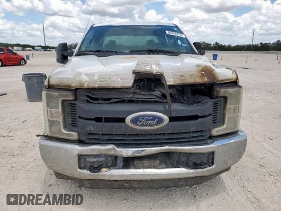 2017 Ford F-250 XL с VIN 1FT7W2A65HED17251, выставлен на аукционе Copart как лот 69342215 с пробегом Не указан миль и На запчасти • Non repairable. История ставок и продаж доступна на DreamBid. Изображение 5.