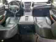 2017 Chevrolet Suburban Premier с VIN 1GNSKJKC8HR139307, выставлен на аукционе Copart как лот 70510165 с пробегом 168 632 миль миль и Чистый • Clean title. История ставок и продаж доступна на DreamBid. Изображение 8.