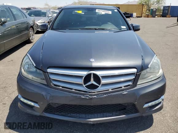 2013 Mercedes-Benz C 250 Sport с VIN WDDGF4HBXDA786339, выставлен на аукционе Copart как лот 60758555 с пробегом 92 795 миль миль и Списание • Salvage title. История ставок и продаж доступна на DreamBid. Изображение 5.