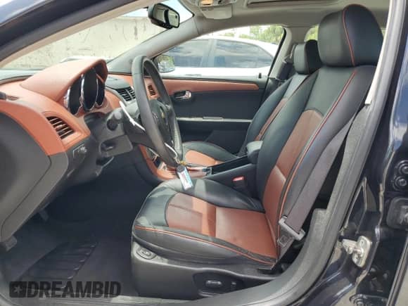 2009 Chevrolet Malibu LTZ with VIN 1G1ZK57739F216588, listed as a Copart auction lot 68029075 with 35,381 mi miles and Salvage title. Bid and sale history available at DreamBid. Image 7.