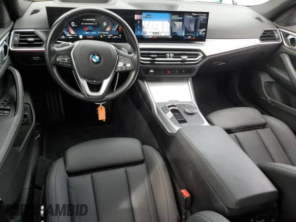 2024 BMW 4 Series 430i с VIN WBA63AV00RFR54092, выставлен на аукционе Copart как лот 79713614 с пробегом 30 260 миль миль и Чистый • Clean title. История ставок и продаж доступна на DreamBid. Изображение 8.