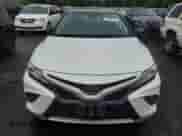 2020 Toyota Camry XSE z VIN 4T1K61AK2LU349845, wystawiony jako Copart lot #84060235 z przebiegiem 38 633 mil mil oraz Szkoda całkowita • Salvage title. Historia ofert i sprzedaży dostępna na DreamBid. Obrazek 5.