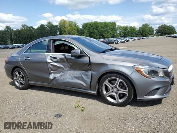 2014 Mercedes-Benz CLA 250 с VIN WDDSJ4EBXEN126440, выставлен на аукционе Copart как лот 68430525 с пробегом 108 355 миль миль и На запчасти • Non repairable. История ставок и продаж доступна на DreamBid. Изображение 4.