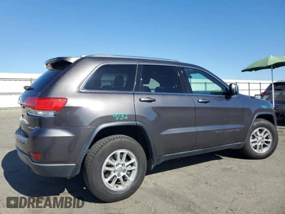 2018 Jeep Grand Cherokee Laredo E with VIN 1C4RJEAG4JC443054, listed as a Copart auction lot 67222215 with 102,315 mi miles and Salvage title. Bid and sale history available at DreamBid. Image 3.