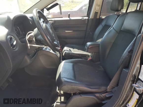 2014 Jeep Compass Latitude с VIN 1C4NJCEB9ED574918, выставлен на аукционе Copart как лот 72080355 с пробегом 177 971 миль миль и Чистый • Clean title. История ставок и продаж доступна на DreamBid. Изображение 7.