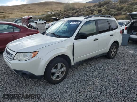 2013 Subaru Forester X z VIN JF2SHABC3DH439023, wystawiony jako Copart lot #84648795 z przebiegiem 206 500 mil mil oraz Czysty tytuł • Clean title. Historia ofert i sprzedaży dostępna na DreamBid. Obrazek 1.