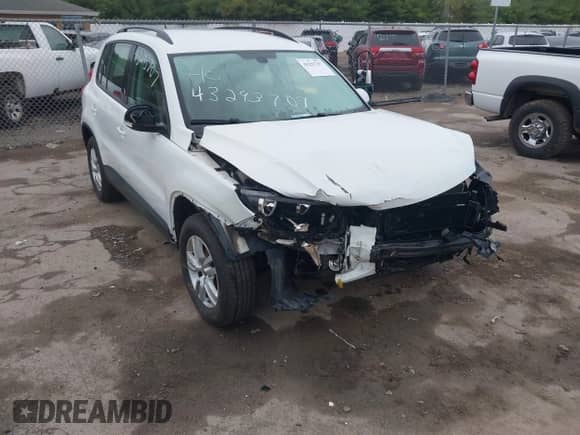 2016 Volkswagen Tiguan SEL с VIN WVGBV7AX0GW594834, выставлен на аукционе IAAI как лот 43293707 с пробегом 108 943 миль миль и . История ставок и продаж доступна на DreamBid. Изображение 6.