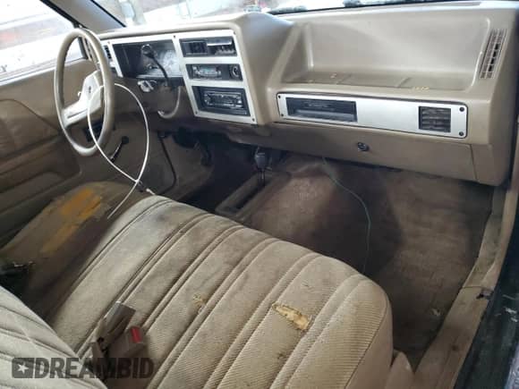 1990 Dodge Dakota with VIN 1B7GG26X9LS666745, listed as a Copart auction lot 44703175 with 121,682 mi miles and Salvage title. Bid and sale history available at DreamBid. Image 8.