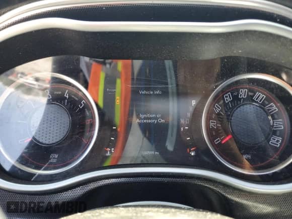 2018 Dodge Challenger R/T Plus с VIN 2C3CDZBT1JH252273, выставлен на аукционе Copart как лот 62739235 с пробегом 100 599 миль миль и Списание • Salvage title. История ставок и продаж доступна на DreamBid. Изображение 9.