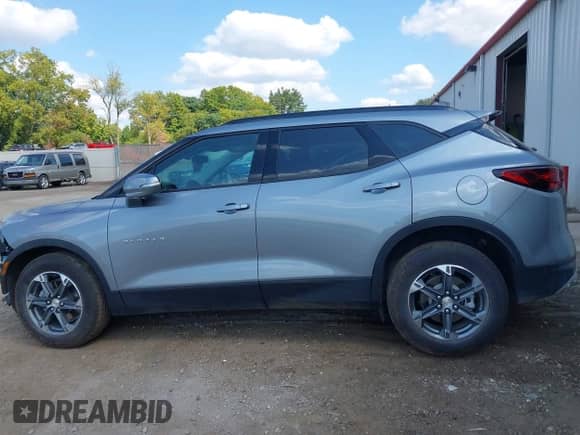 2025 Chevrolet Blazer LT с VIN 3GNKBJRS1SS164941, выставлен на аукционе IAAI как лот 43190640 с пробегом 13 382 миль миль и . История ставок и продаж доступна на DreamBid. Изображение 14.