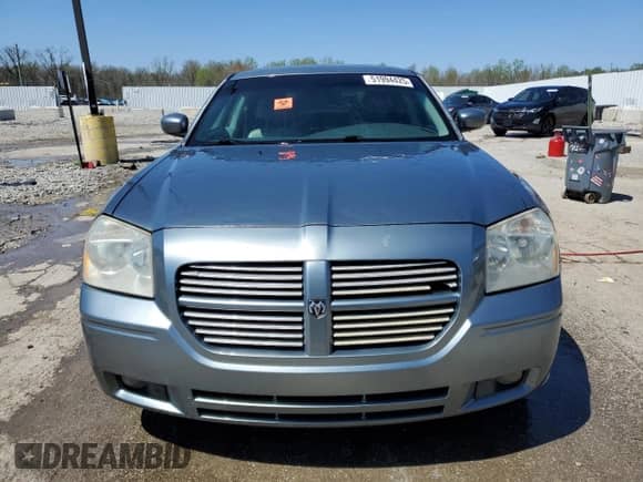2007 Dodge Magnum with VIN 2D4FV47V17H793547, listed as a Copart auction lot 51994425 with 149,026 mi miles and Non repairable. Bid and sale history available at DreamBid. Image 5.