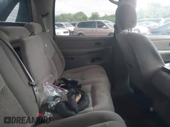 2005 Chevrolet Avalanche LS с VIN 3GNEC12Z55G272567, выставлен на аукционе IAAI как лот 42602466 с пробегом 183 216 миль миль и . История ставок и продаж доступна на DreamBid. Изображение 8.