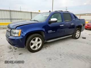 2013 Chevrolet Avalanche LT z VIN 3GNMCFE02DG234959, wystawiony jako Copart lot #81628635 z przebiegiem 190 610 mil mil oraz Czysty tytuł • Clean title. Historia ofert i sprzedaży dostępna na DreamBid. Obrazek 1.