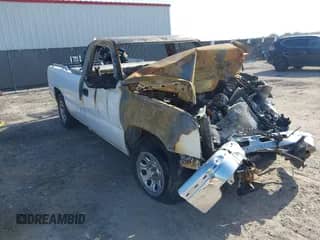 2006 Chevrolet Silverado 1500 Work Truck с VIN 3GCEC14V36G221363, выставлен на аукционе IAAI как лот 42560206 с пробегом Не указан миль и . История ставок и продаж доступна на DreamBid. Изображение 1.