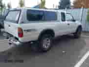 2000 Toyota Tacoma PreRunner z VIN 4TASN92N1YZ654211, wystawiony jako IAAI lot #43348751 z przebiegiem 278 908 mil mil oraz . Historia ofert i sprzedaży dostępna na DreamBid. Obrazek 4.