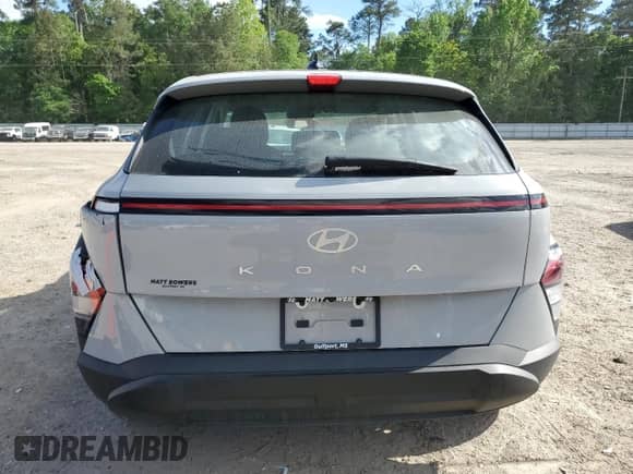 2024 Hyundai Kona SE с VIN KM8HA3AB6RU040862, выставлен на аукционе Copart как лот 51669655 с пробегом 6 498 миль миль и Списание • Salvage title. История ставок и продаж доступна на DreamBid. Изображение 6.