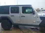 2023 Jeep Wrangler Rubicon с VIN 1C4JJXR63PW696801, выставлен на аукционе IAAI как лот 43040800 с пробегом 2 699 миль миль и . История ставок и продаж доступна на DreamBid. Изображение 13.