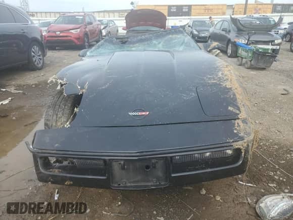 1988 Chevrolet Corvette с VIN 1G1YY318XJ5103098, выставлен на аукционе Copart как лот 60444204 с пробегом Не указан миль и Списание • Salvage title. История ставок и продаж доступна на DreamBid. Изображение 5.