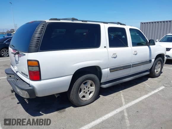 2005 Chevrolet Suburban LS с VIN 1GNEC16Z75J206837, выставлен на аукционе IAAI как лот 42826024 с пробегом 219 805 миль миль и . История ставок и продаж доступна на DreamBid. Изображение 4.