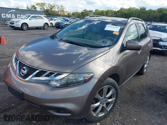 2012 Nissan Murano SL z VIN JN8AZ1MW5CW232937, wystawiony jako IAAI lot #43316491 z przebiegiem 206 930 mil mil oraz . Historia ofert i sprzedaży dostępna na DreamBid. Obrazek 6.