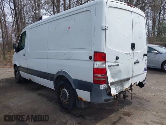 2007 Dodge Sprinter with VIN WD0PE745475201287, listed as a IAAI auction lot 41922474 with 280,976 mi miles and . Bid and sale history available at DreamBid. Image 3.