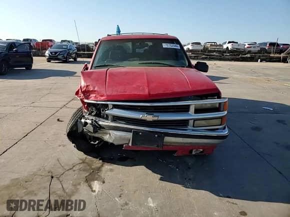 1997 Chevrolet Suburban с VIN 1GBFK16R4VJ347871, выставлен на аукционе Copart как лот 70752444 с пробегом 230 712 миль миль и Списание • Salvage title. История ставок и продаж доступна на DreamBid. Изображение 12.