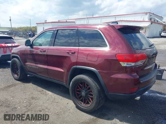 2017 Jeep Grand Cherokee Laredo z VIN 1C4RJEAG4HC965368, wystawiony jako IAAI lot #42034698 z przebiegiem 110 152 mil mil oraz . Historia ofert i sprzedaży dostępna na DreamBid. Obrazek 3.