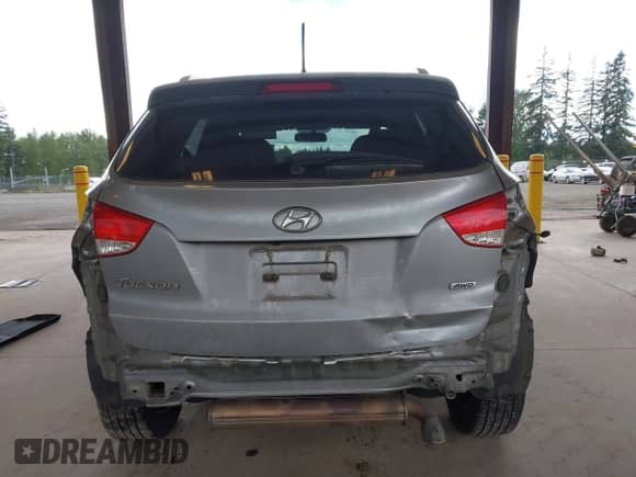 2015 Hyundai Tucson SE с VIN KM8JUCAG0FU091144, выставлен на аукционе IAAI как лот 42185409 с пробегом 107 640 миль миль и . История ставок и продаж доступна на DreamBid. Изображение 17.