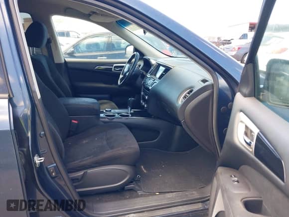 2014 Nissan Pathfinder Platinum with VIN 5N1AR2MM1EC658298, listed as a IAAI auction lot 43162383 with 148,611 mi miles and . Bid and sale history available at DreamBid. Image 5.