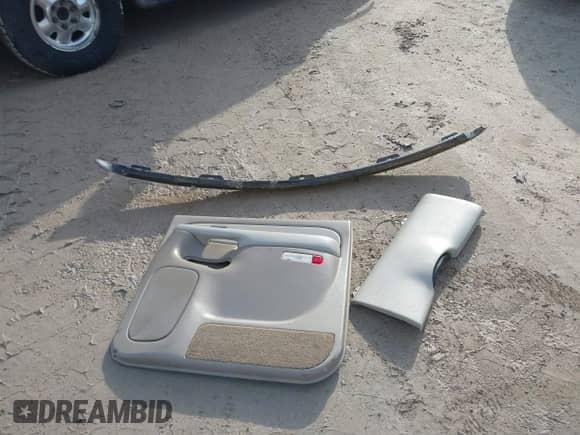 2002 Chevrolet Suburban LS with VIN 1GNFK16Z92J109951, listed as a IAAI auction lot 41685362 with 312,140 mi miles and . Bid and sale history available at DreamBid. Image 12.