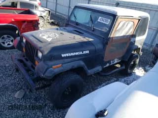 1987 Jeep Wrangler z VIN 2BCHL81J8HB517607, wystawiony jako Copart lot #42642585 z przebiegiem 169 526 mil mil oraz Szkoda całkowita • Salvage title. Historia ofert i sprzedaży dostępna na DreamBid. Obrazek 1.