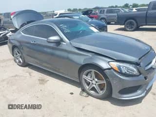 2017 Mercedes-Benz C 300 z VIN WDDWJ4JB1HF425322, wystawiony jako IAAI lot #42499585 z przebiegiem 43 968 mil mil oraz . Historia ofert i sprzedaży dostępna na DreamBid. Obrazek 1.