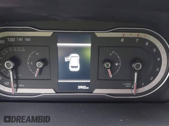 2024 Hyundai Tucson SEL z VIN 5NMJBCDE2RH405098, wystawiony jako IAAI lot #42766392 z przebiegiem 3 902 mil mil oraz . Historia ofert i sprzedaży dostępna na DreamBid. Obrazek 7.