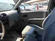 2006 Chevrolet Colorado LS z VIN 1GCCS148468131763, wystawiony jako IAAI lot #42234494 z przebiegiem 127 300 mil mil oraz . Historia ofert i sprzedaży dostępna na DreamBid. Obrazek 5.