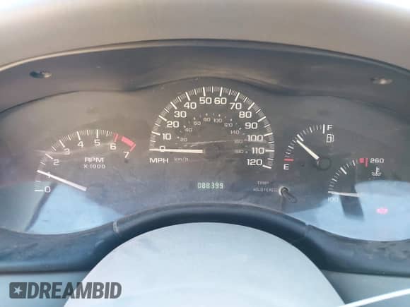 2005 Chevrolet Malibu Classic z VIN 1G1ND52F55M178374, wystawiony jako IAAI lot #41985472 z przebiegiem 88 399 mil mil oraz . Historia ofert i sprzedaży dostępna na DreamBid. Obrazek 7.